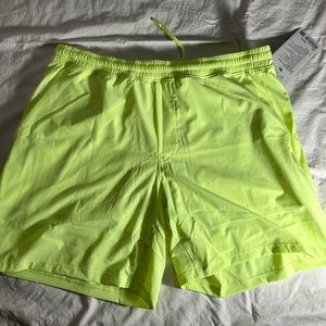 Lululemon men’s pace breaker shirt lined 7 inch inseam faded zap